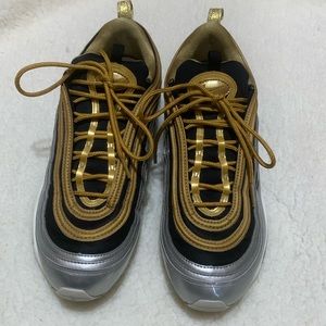 Nike Air Max 97
Metallic Gold Black (Women's)